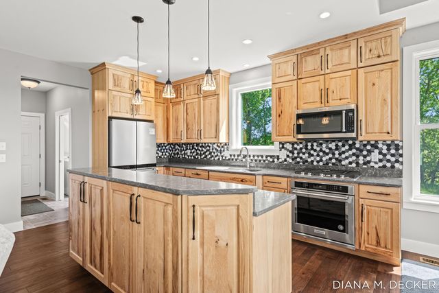 24968 44th Street, Bloomingdale, MI 49026