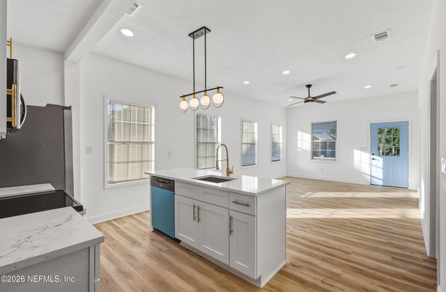 526 E 3RD Street, Jacksonville, FL 32206