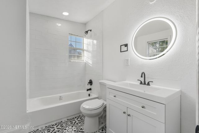 526 E 3RD Street, Jacksonville, FL 32206