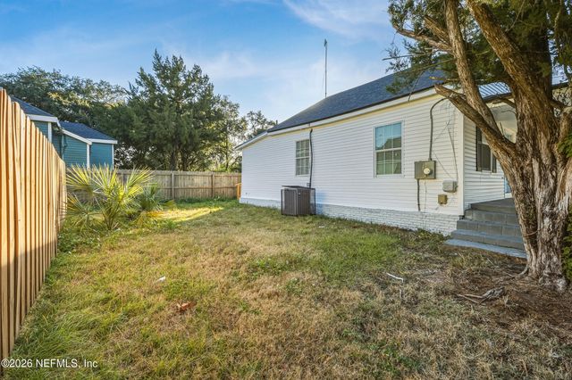 526 E 3RD Street, Jacksonville, FL 32206