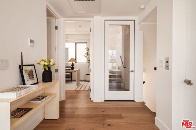 1245 N Formosa Avenue B, West Hollywood, CA 90046