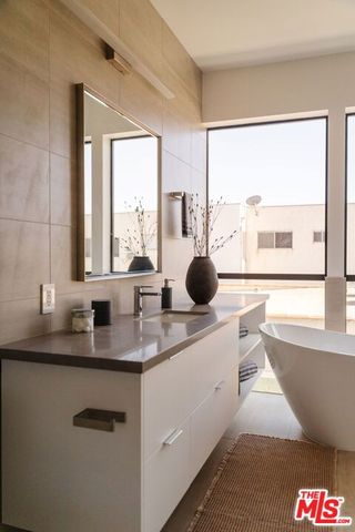 1245 N Formosa Avenue B, West Hollywood, CA 90046