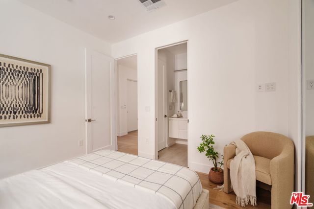 1245 N Formosa Avenue B, West Hollywood, CA 90046