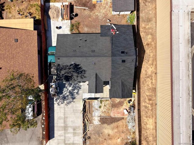 8836 Valencia st, Spring Valley, CA 91977