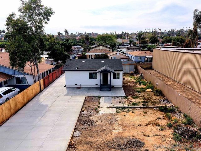 8836 Valencia st, Spring Valley, CA 91977