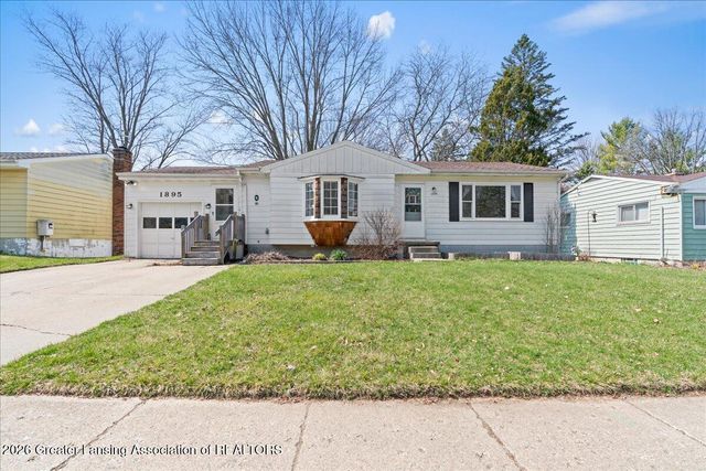 1895 Dean Avenue, Holt, MI 48842