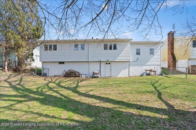 1895 Dean Avenue, Holt, MI 48842