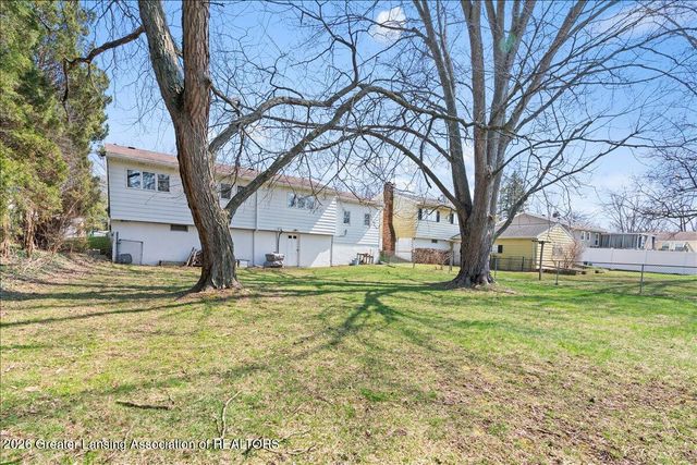 1895 Dean Avenue, Holt, MI 48842