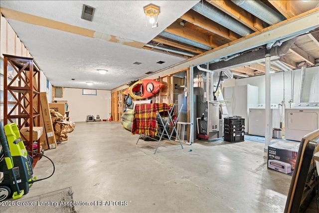 1895 Dean Avenue, Holt, MI 48842