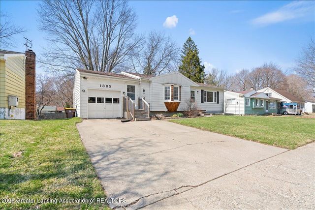 1895 Dean Avenue, Holt, MI 48842