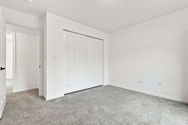 540 Devonshire Lane 7, Crystal Lake, IL 60014