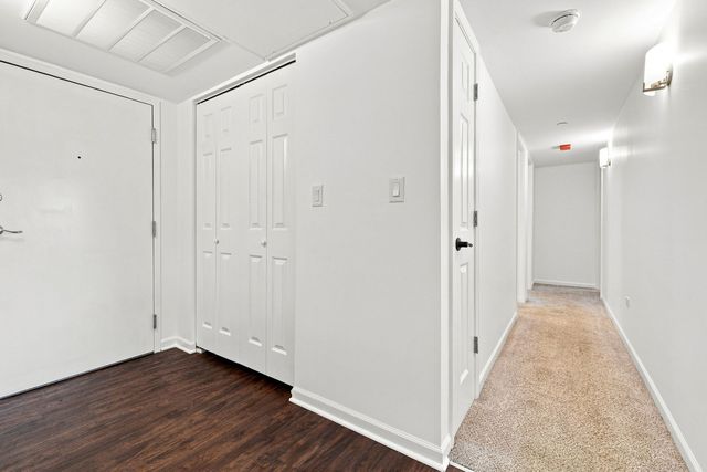 540 Devonshire Lane 7, Crystal Lake, IL 60014