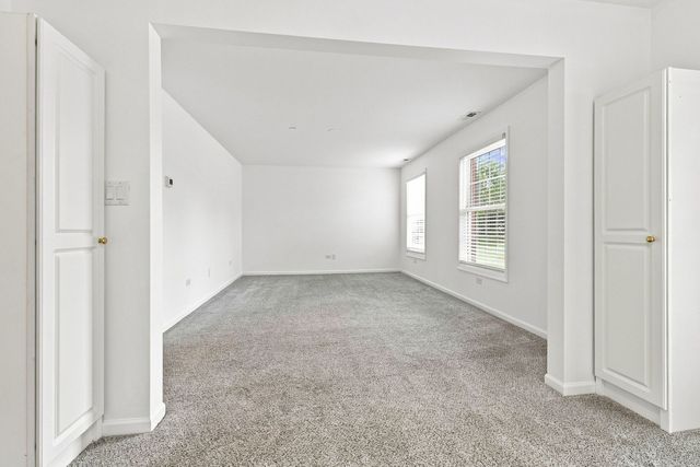 540 Devonshire Lane 7, Crystal Lake, IL 60014