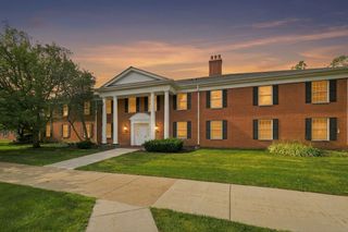 540 Devonshire Lane 7, Crystal Lake, IL 60014
