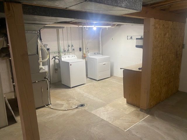 2328 Salem Court, Bettendorf, IA 52722