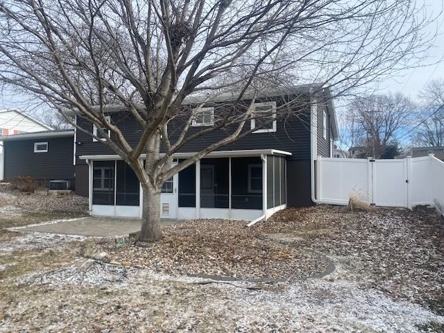 2328 Salem Court, Bettendorf, IA 52722