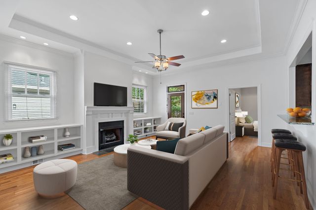 221 Treutland Ave, Nashville, TN 37207