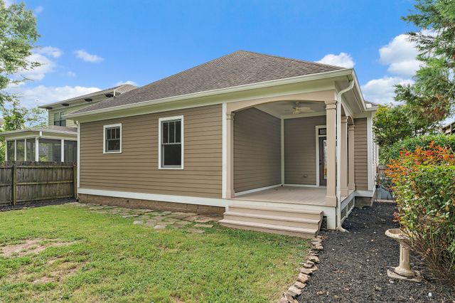 221 Treutland Ave, Nashville, TN 37207