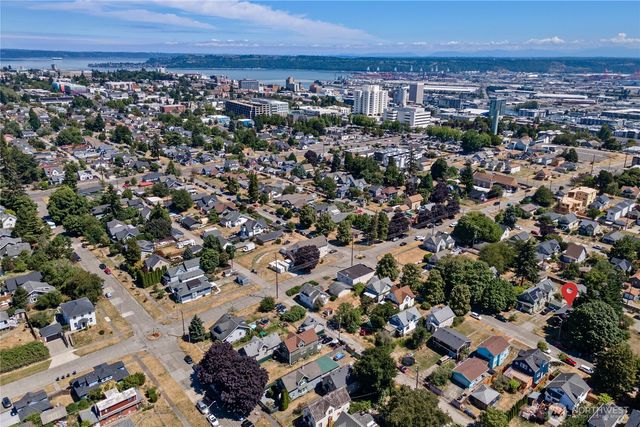 2121 S M Street, Tacoma, WA 98405