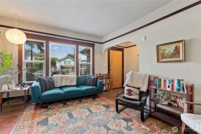 2121 S M Street, Tacoma, WA 98405