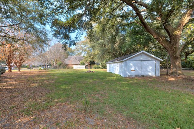 606 N Purdy Street, Sumter, SC 29150