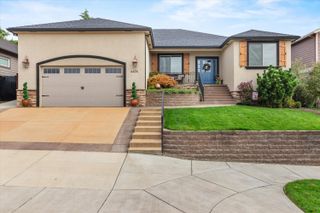 4474 Brown Ridge Terrace, Medford, OR 97504