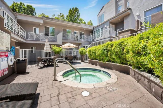 355 N Maple Street 121, Burbank, CA 91505