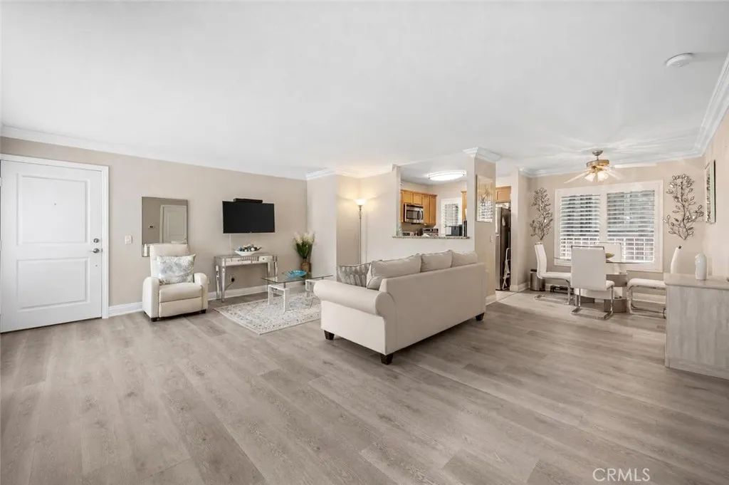 355 N Maple Street 121, Burbank, CA 91505