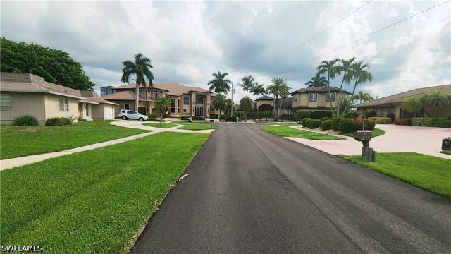 514 Antilles CT, Marco Island, FL 34145