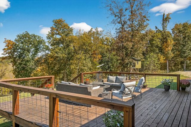 518 Clearwater Drive, Fordland, MO 65652