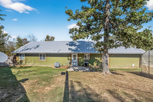 518 Clearwater Drive, Fordland, MO 65652