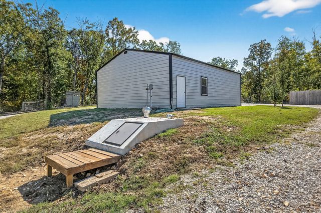 518 Clearwater Drive, Fordland, MO 65652
