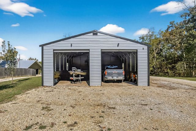 518 Clearwater Drive, Fordland, MO 65652