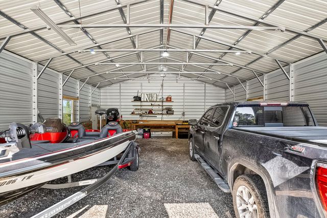 518 Clearwater Drive, Fordland, MO 65652