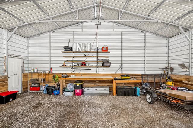 518 Clearwater Drive, Fordland, MO 65652