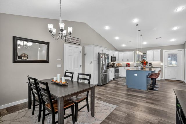 518 Clearwater Drive, Fordland, MO 65652