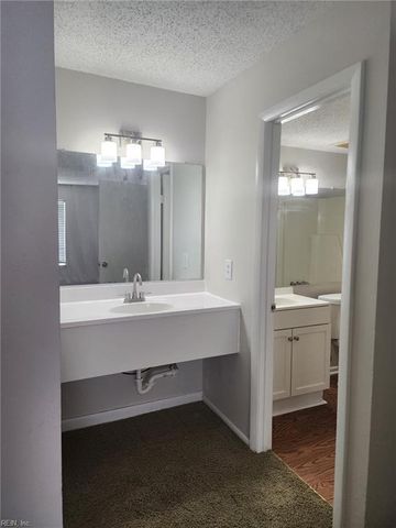 633 Crows Nest CT, Virginia Beach, VA 23462