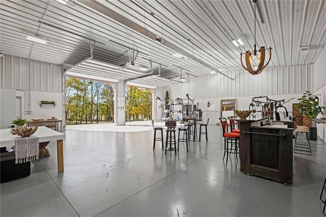 33345 W 95th Street, De Soto, KS 66018