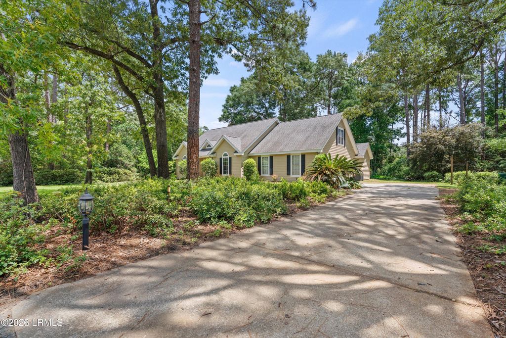 130 Francis Marion Circle, Beaufort, SC 29907