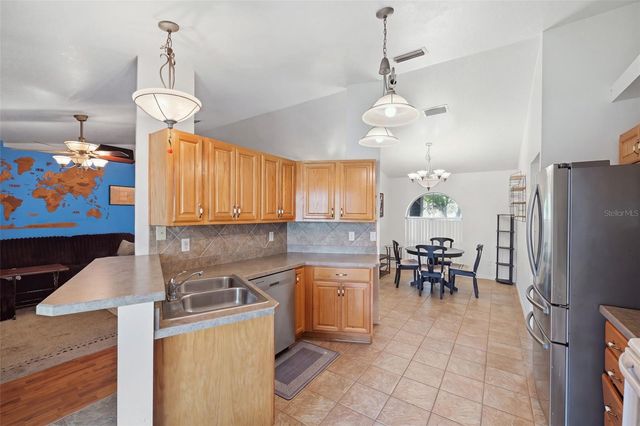 8663 SE 60TH AVENUE, Ocala, FL 34472