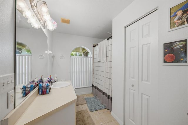 8663 SE 60TH AVENUE, Ocala, FL 34472
