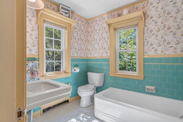 202 S. Washington St, North Attleboro, MA 02760