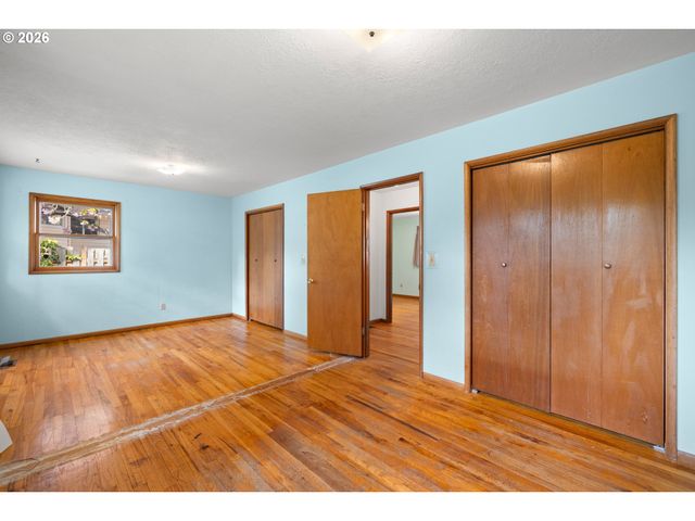 14220 Ne SAN RAFAEL St, Portland, OR 97230