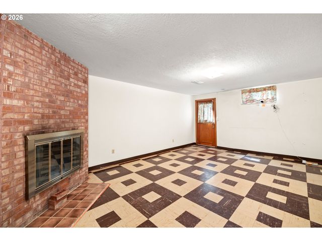 14220 Ne SAN RAFAEL St, Portland, OR 97230