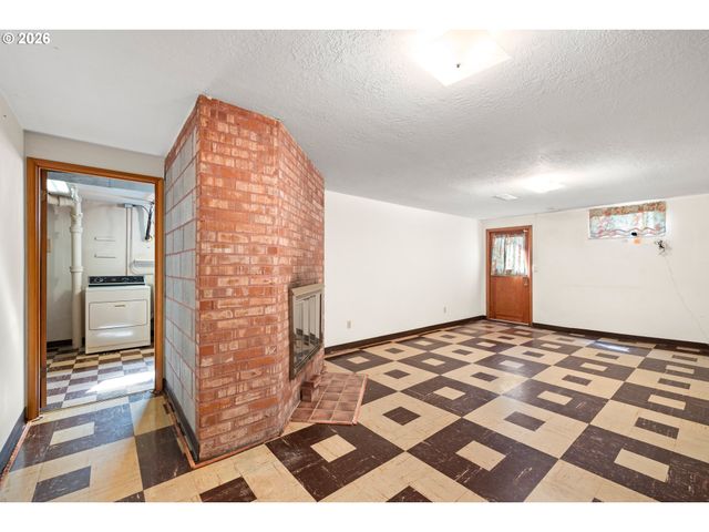 14220 Ne SAN RAFAEL St, Portland, OR 97230