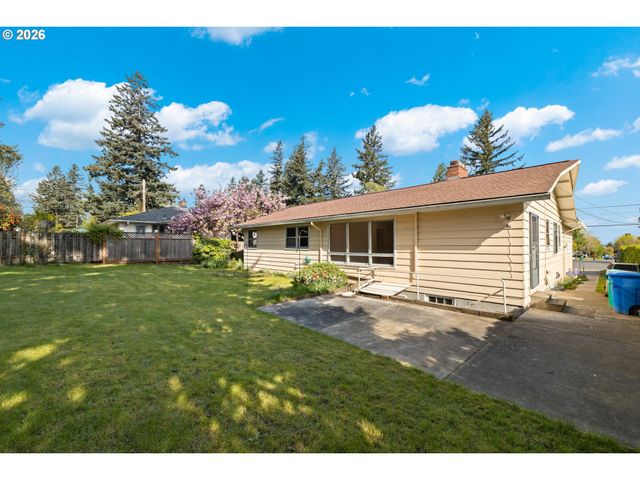 14220 Ne SAN RAFAEL St, Portland, OR 97230