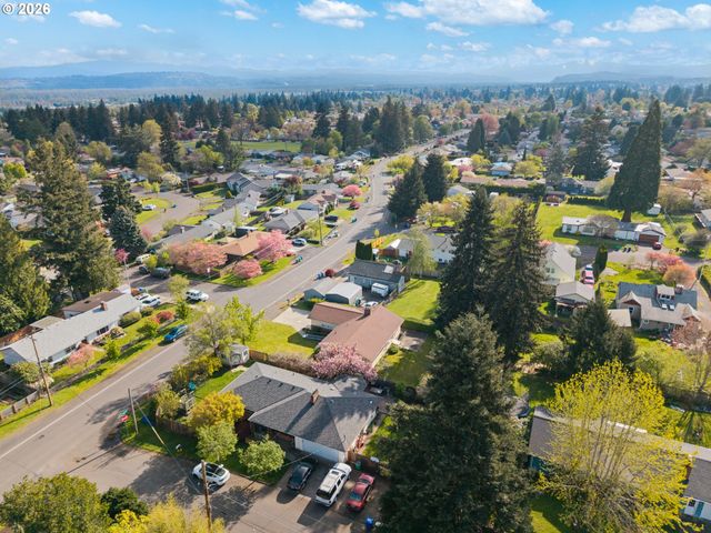 14220 Ne SAN RAFAEL St, Portland, OR 97230