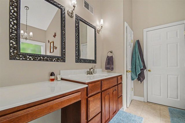 3297 W Front Street, Buchanan, MI 49107