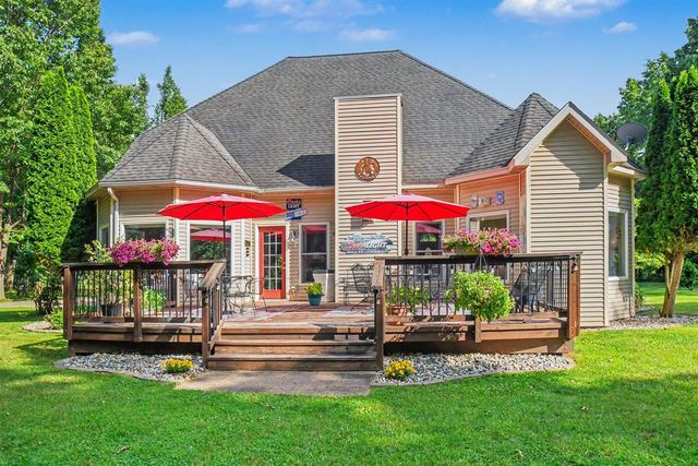 3297 W Front Street, Buchanan, MI 49107