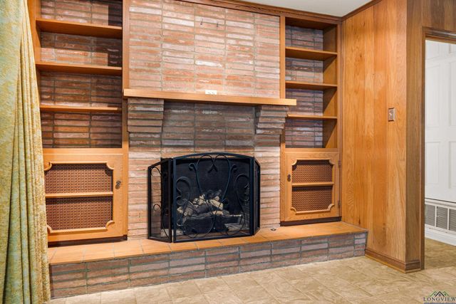 1601 Auburn Dr., Longview, TX 75601